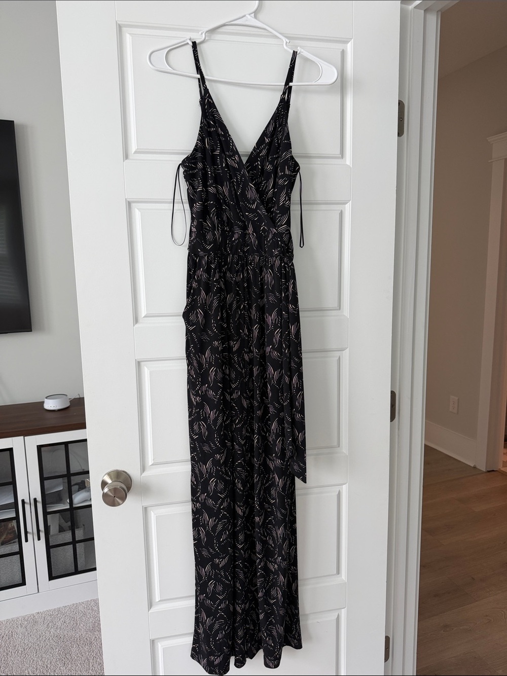 Kayleigh - Women's Black Print Jumpsuit with V-Neck